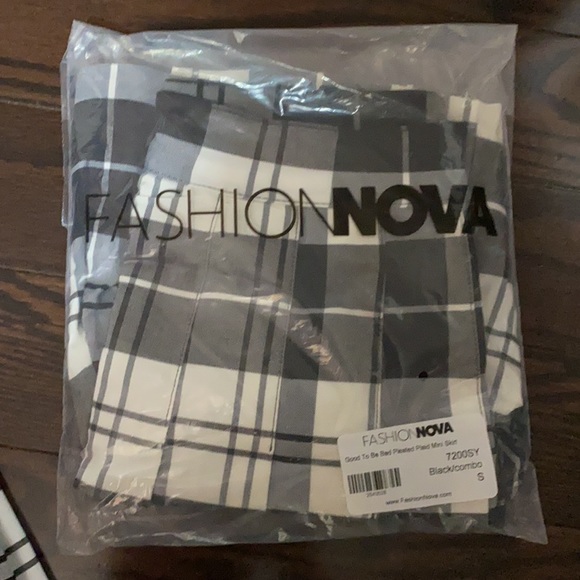 Pleated Plaid Mini Skirt - Picture 2 of 5